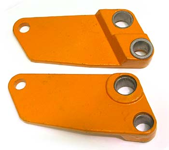 EA A117, L/R Bracket (Pair, Includes Bushing)