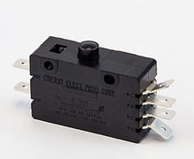 CR 82813, Switch