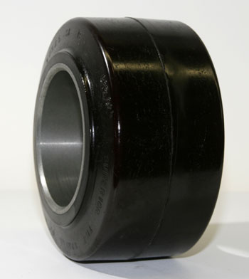 SU 9 X 5 X 5-SF-P, Drive Tire, Poly, Smooth Flat